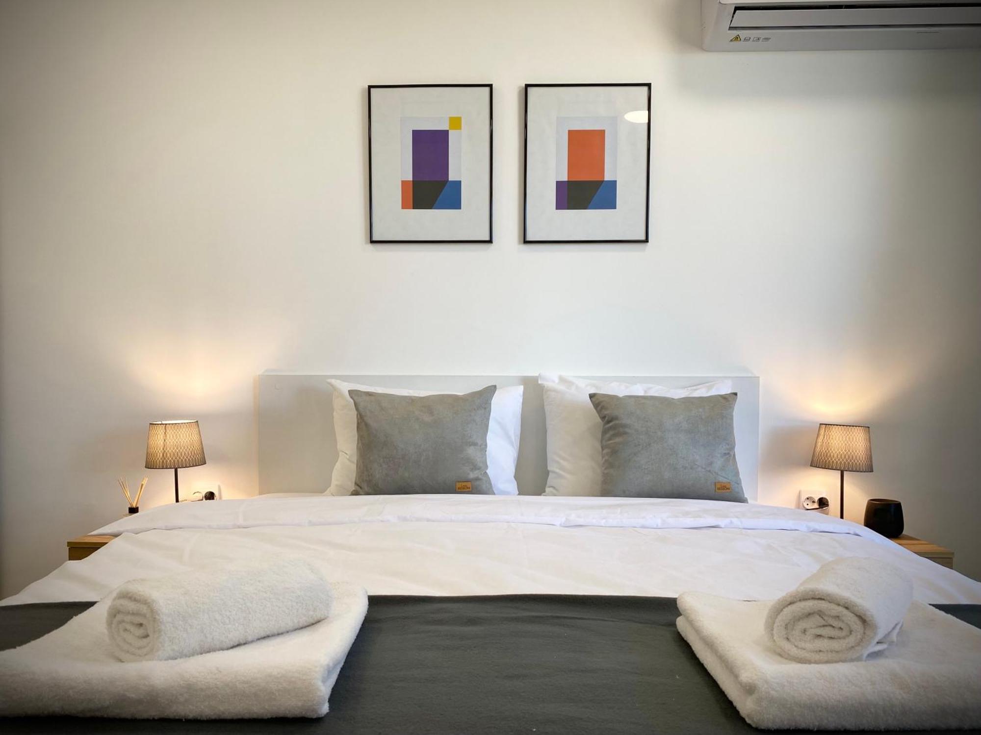 Hello Studios Budget Stays Free Parking & Wifi Стара Загора Екстериор снимка
