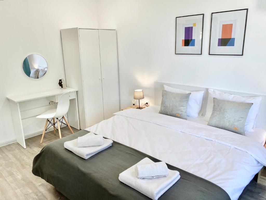 Hello Studios Budget Stays Free Parking & Wifi Стара Загора Екстериор снимка