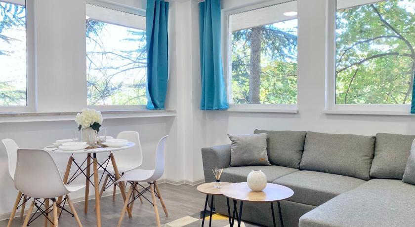 Hello Studios Budget Stays Free Parking & Wifi Стара Загора Екстериор снимка